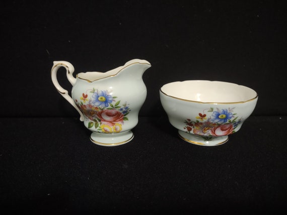 Collectible Vintage Set Creamer and Sugar Bowl Paragon Bone China England  2-3/4" #119