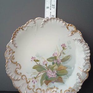 Vintage Limoges France Plate Relief Molded Scrollwork Guild Gold Edge (lot 366)