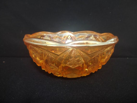 Vintage Collectible Carnival Glass Orange Marigold Bowl 8" # 138