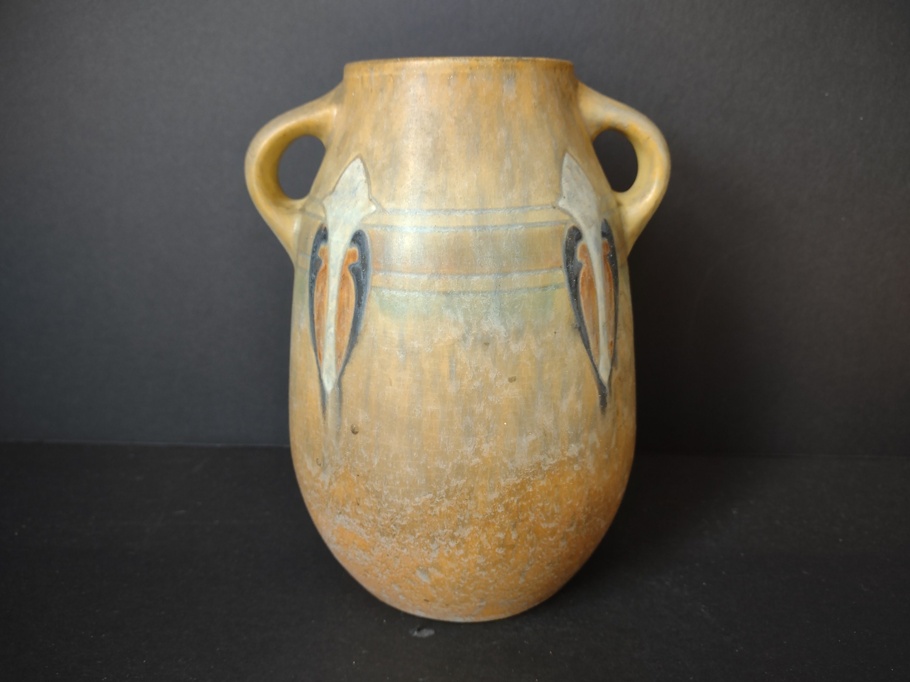 Roseville Ohio Vase Monticello Tan Pattern