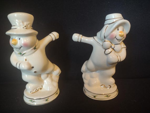 Christmas Holly Holiday Salt Pepper Shaker Snowman (lot 1671)
