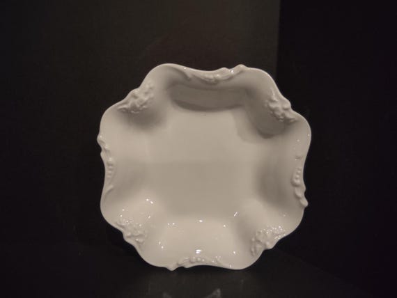 JP France Limoges Small Square Bowl Coupe Plate White (lot 1041)