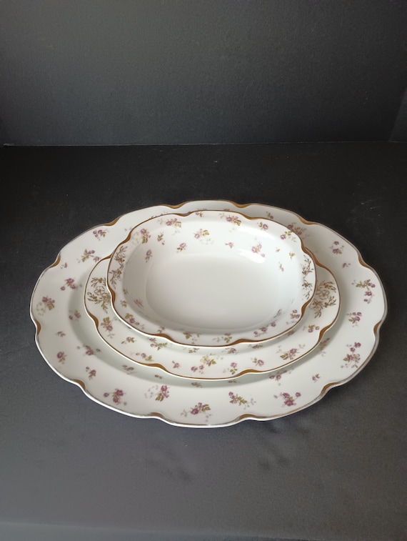 Haviland Limoges Set Two Serving Platters & Vegetable Bowl Gold Trim (lot 371)