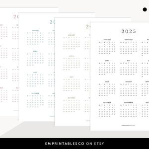 Pode incluir: Calend&aacute;rio imprim&iacute;vel para o ano de 2025. O calend&aacute;rio &eacute; dividido em 12 meses, com cada m&ecirc;s exibido em uma p&aacute;gina separada. O calend&aacute;rio &eacute; projetado em um estilo minimalista, com uma fonte preta simples em um fundo branco.