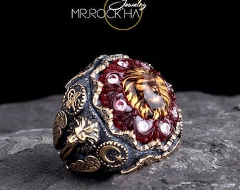 Handgemachter 925 Sterling Silber Herrenring: Roter Bernstein mit eingraviertem Löwen Motiv