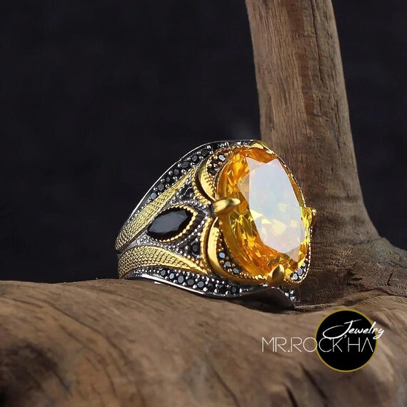 Handmade Yellow Citrine Men's Ring: Rhodium-gold Plated 925
