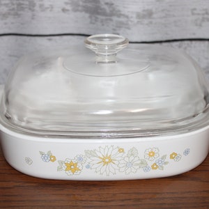 Floral Boquete A-10-B Corning Ware White and Gold Flowers  Casserole Dish