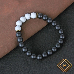 Howlite and Black Matte Onyx Bracelet