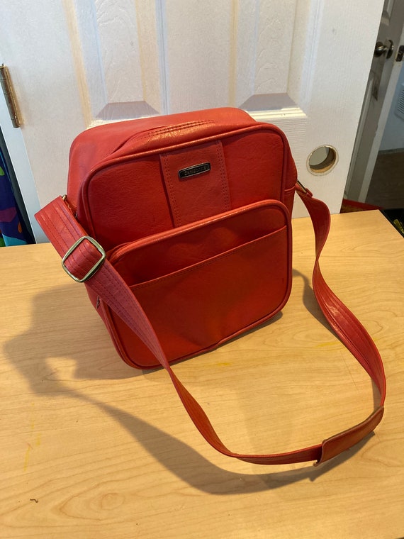 Red samsonite carry on luggage sale