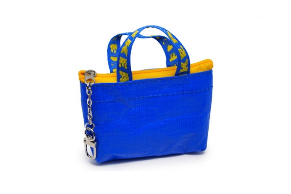 IKEA Bag Airpods Case Coin Purse Keychain | Bags, Coin purse keychain, Coin  purse