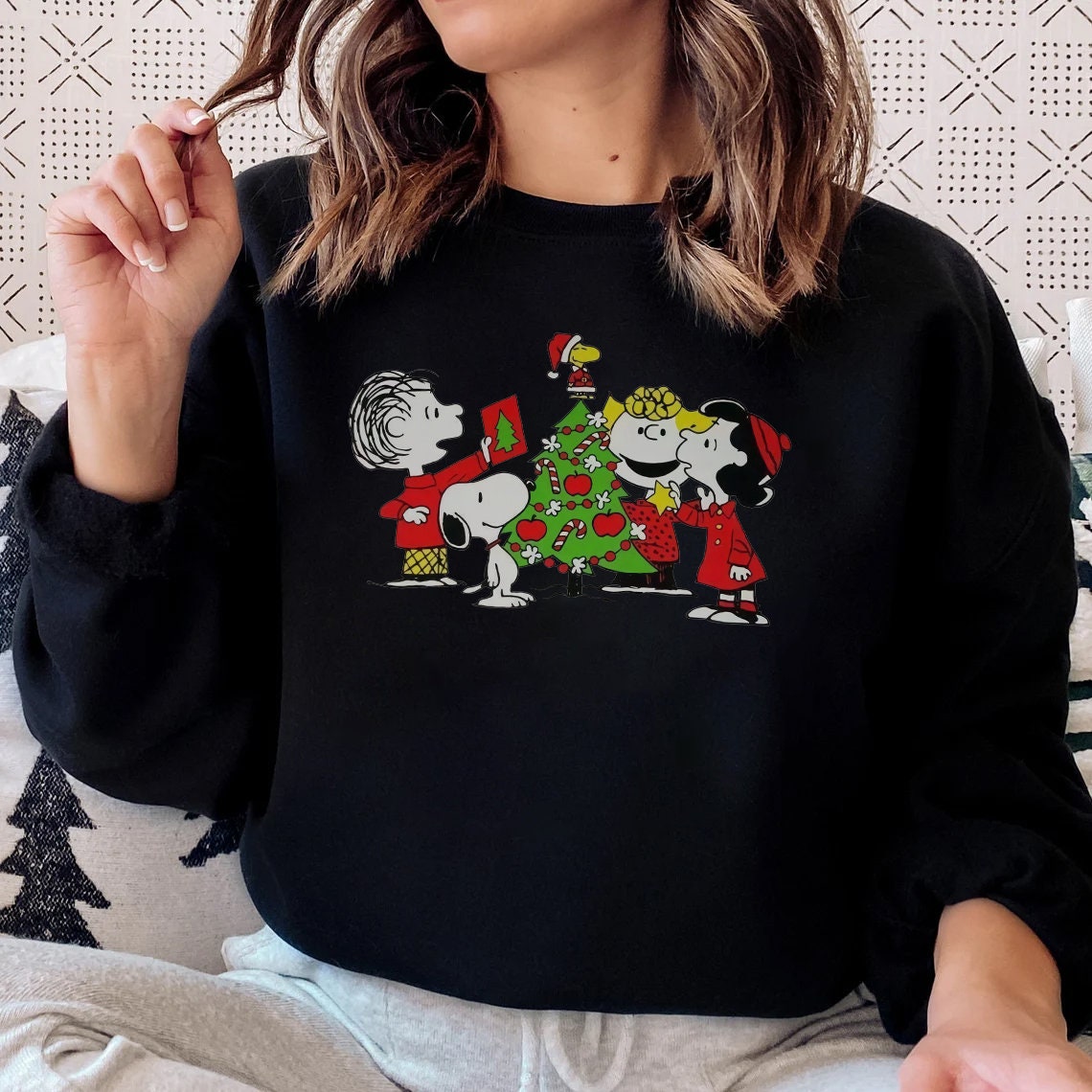 Discover Christmas Snoopy Pullover