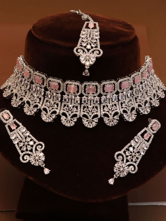 Beautiful diamond necklace set online