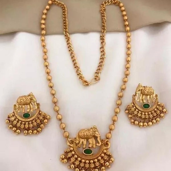 Awesome south indian jewelry, Full Set  Jewelry ,Bridal jewelry, traditional jewelry Vintage / Bollywood