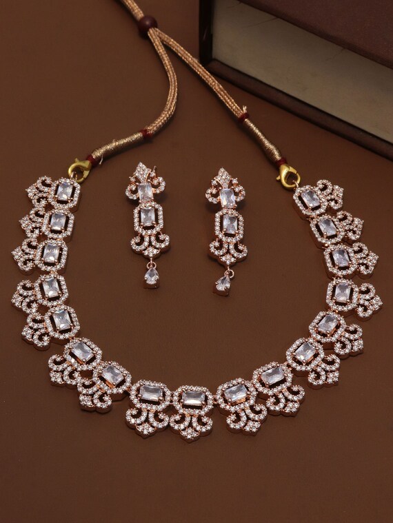 Latest Weeding Style Necklace South Indian Necklace Diamond Set