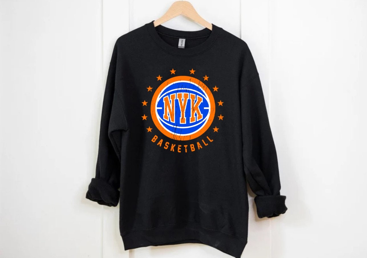 Vintage New York Knicks Crew Neck Sweatshirt (Size L, Runs Smaller) — Roots