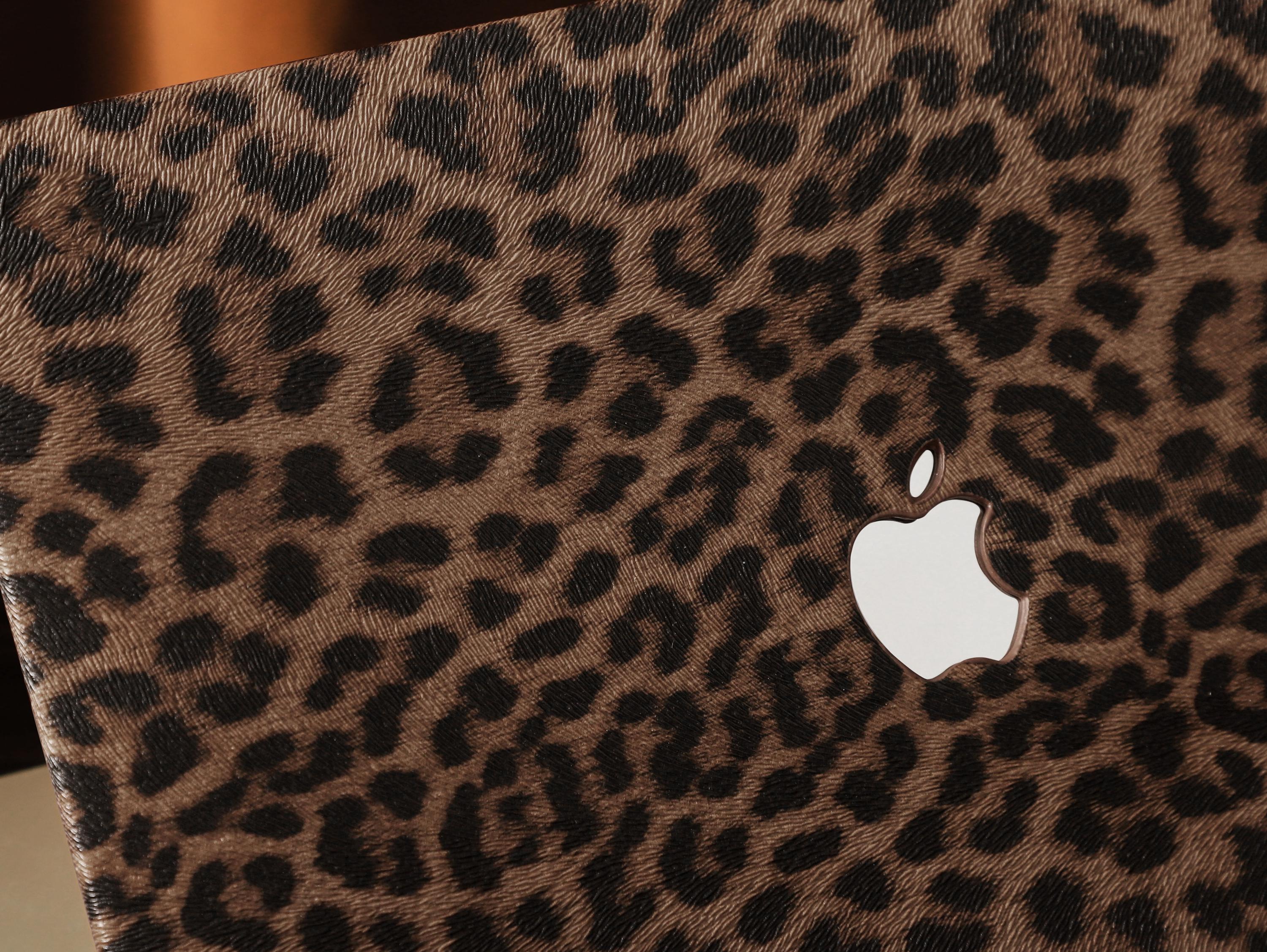 Retro Leopard Print MacBook Case| Personalized Luxury Gold