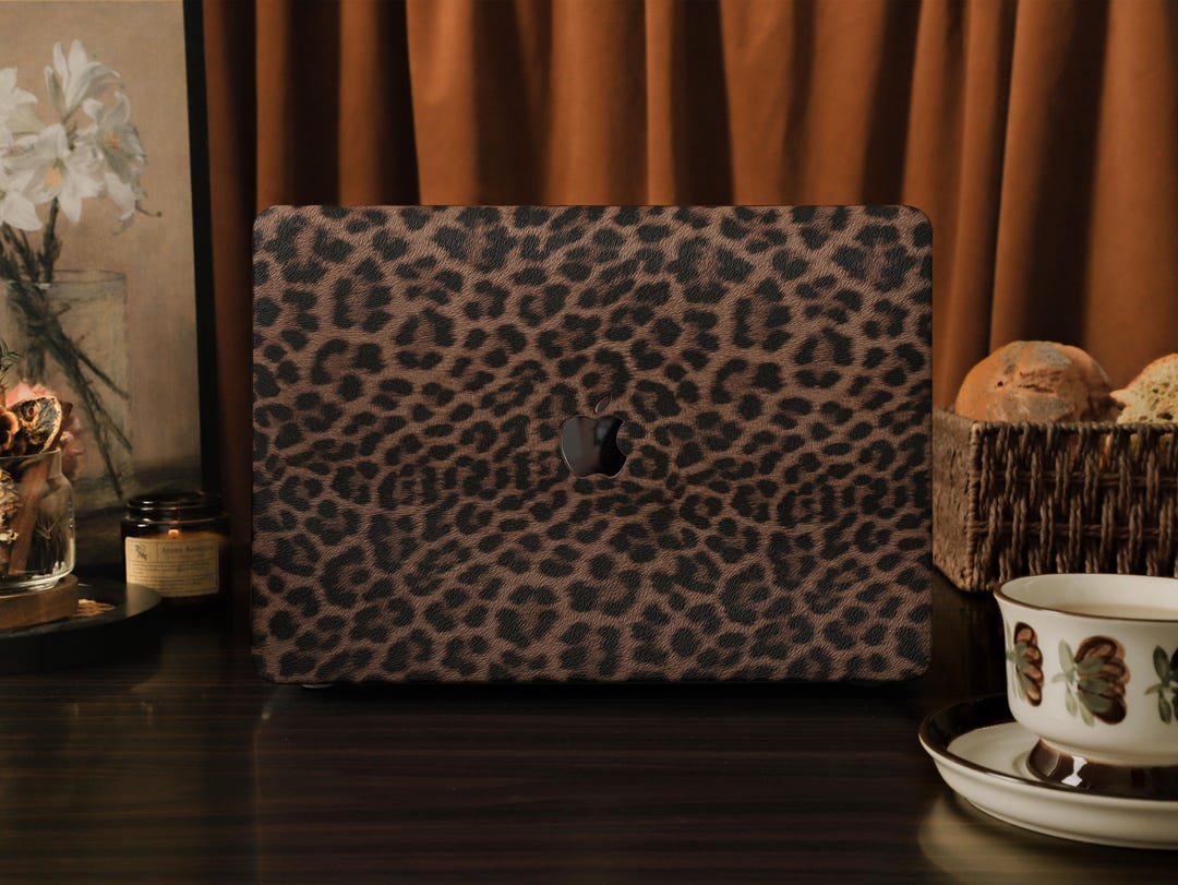 Retro Leopard Print MacBook Case| Personalized Luxury Gold