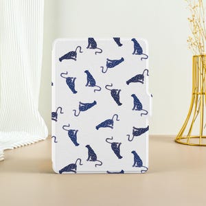 Blue Love Cat Kindle Case, Kindle Paperwhite 11th Generation Paperwhite 2021 Case, All New Kindle Case Kindle Cover with Auto Wake