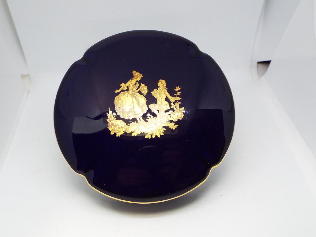 Vintage La Reine Limoges Porcelaine Round Vanity Etsy