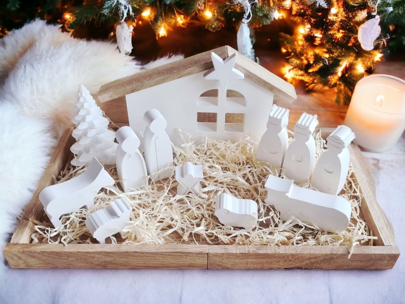 Handgefertigte Weihnachtskrippe Moderne Krippe mit Holztablett gemütliche Weihnachtsdeko Winterdeko Weihnachten Skandi Deko Bild 4