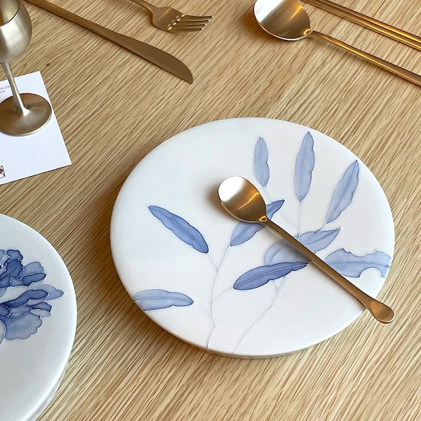 Assiette en porcelaine Bleu et Blanc - Feuilles