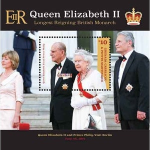 Grenadines - 2015 Queen Elizabeth II Longest Reigning Monarch Stamp - S/S MNH