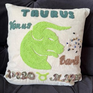 Rose Quartz Taurus Pillow Cover: Hand-Tufted Embroidered Cushion Case, Zodiac Sign Punch Needle Pillow Covers,Unique Throw Pillow Case