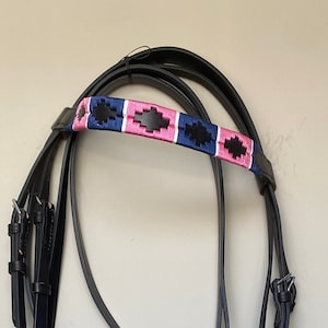 Customized Blue Cranberry Fancy Blue And Pink Stitch Warmblood English Horse Bridle And Reins