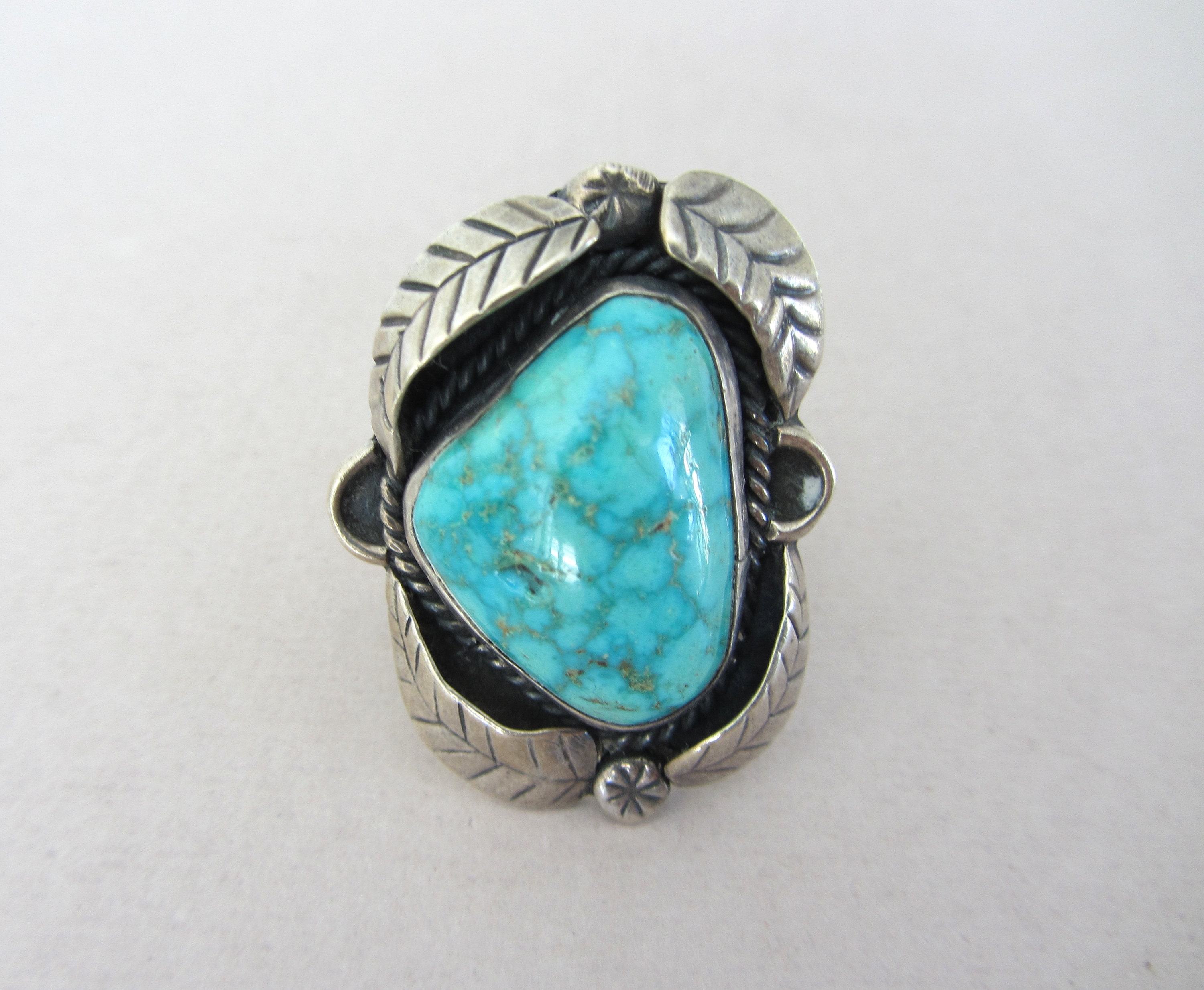 Bird Eye Spiderweb Turquoise Vintage Native American Navajo Sterling Silver Leaf Ring Old Bird Eye Spiderweb Turquoise Vintage Native American Navajo Sterling Silver Leaf Ring Old
