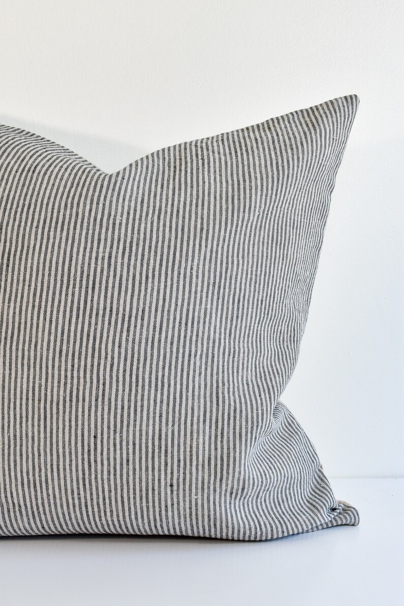 CollectivCoStudio Linen Pillow Cover - Thumbnail 3