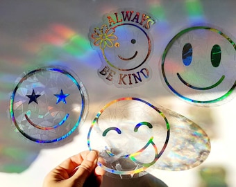 Adesivo acchiappasole Rainbow Maker con faccina sorridente, pellicola per finestre, sole felice, sorriso felice, acchiappasole, decalcomania, decorazione per la casa, accessori per auto, regali