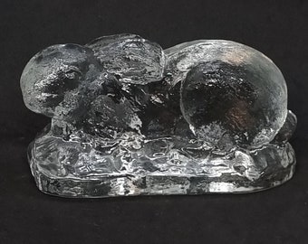 Vintage glass rabbit figurine | Made in Sweden |