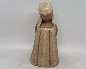 Vintage ceramic girl figurine | Made in Sweden | Designed by Dagny Zachrisson |