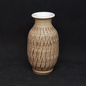 Vaso de cerâmica marrom de estúdio vintage Tony Bristow &quot;Malta&quot; dos anos 1970 |