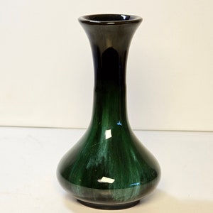 Vintage Blue Mountain Pottery Vase | Made in Canada |