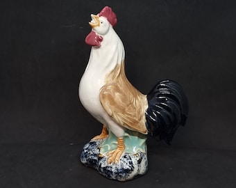 Kolorowa figurka koguta z Chin |
