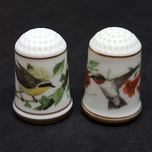 1979 Franklin porcelain collectible bird thimbles |