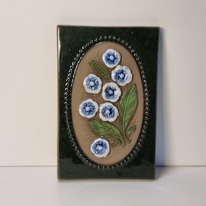 Vintage JIE GANTOFTA ceramic wall plaque no. 749 | Designed by Aimo Nietosvuori |