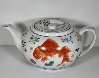 Vintage Porcelain Handpainted Teapot | Made in China |