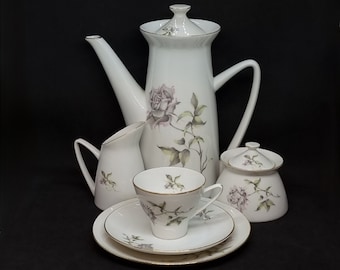 set de café en porcelaine tchécoslovaque vintage |