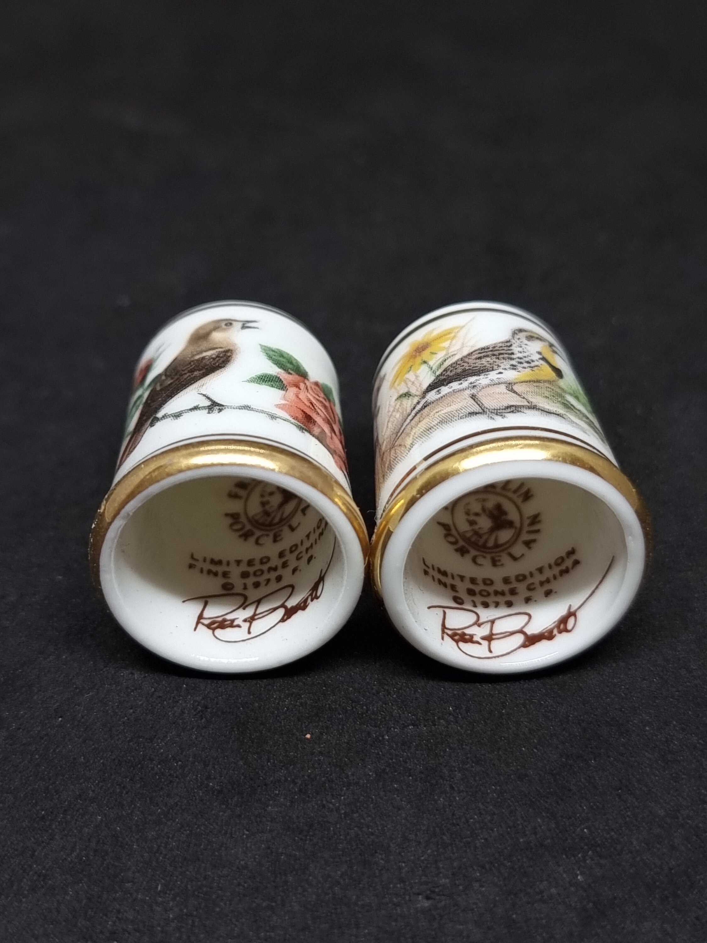 1979 Franklin Porcelain Collectible Bird Thimbles | - Etsy Israel