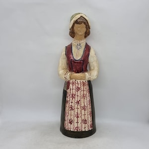 Vintage Ceramic Lady Figurine | Scandinavian style |