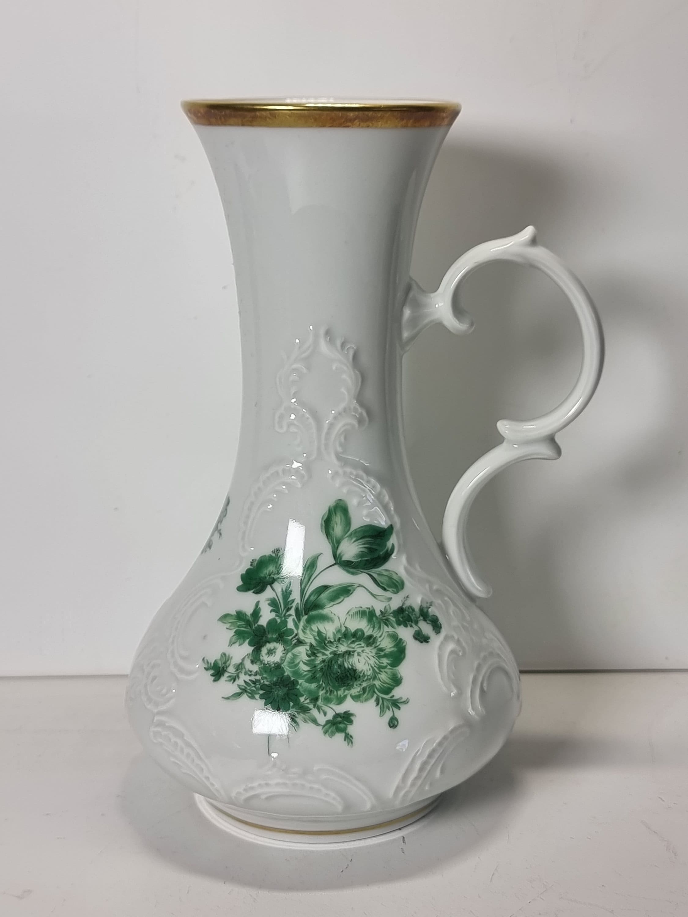 KPM 花瓶 気品あふれるKPMベルリンの花瓶（17cm） - 貴人たちのマイセン