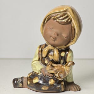 Vintage Ceramic Girl Figurine | Made in Japan |
