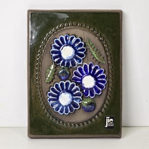 Vintage JIE GANTOFTA Ceramic Wall Plaque no. 845 | Designed by Aimo Nietosvuori |