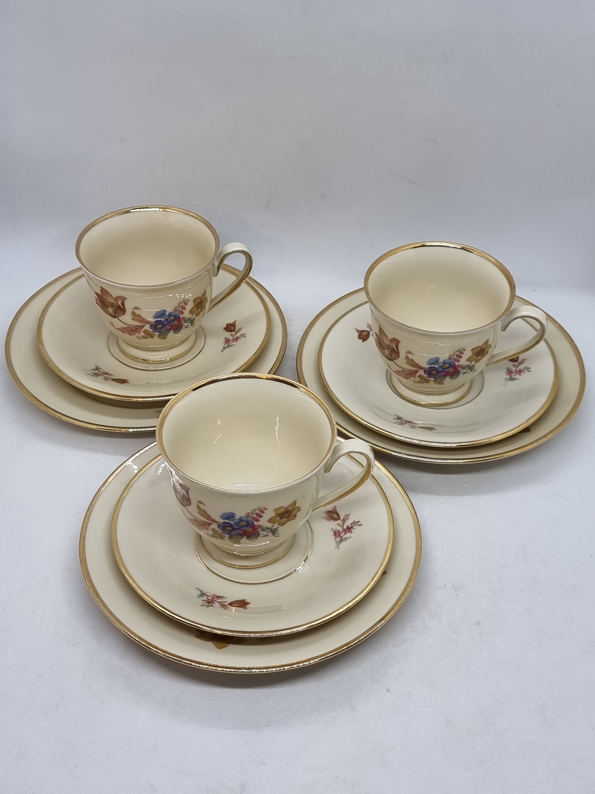 Vintage Kjøbenhavns Porcelains Maleri KPM Denmark Cups and Saucers