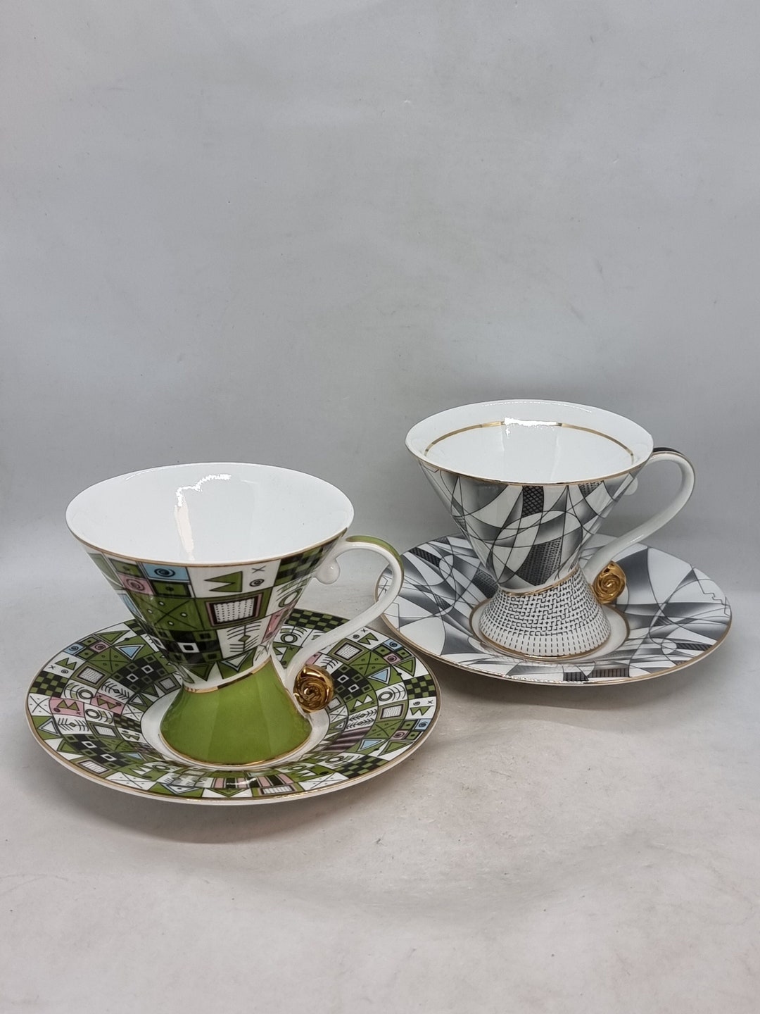 Vintage yamasen Gold Collection Fine Porcelain Cups and Saucers Japan ...