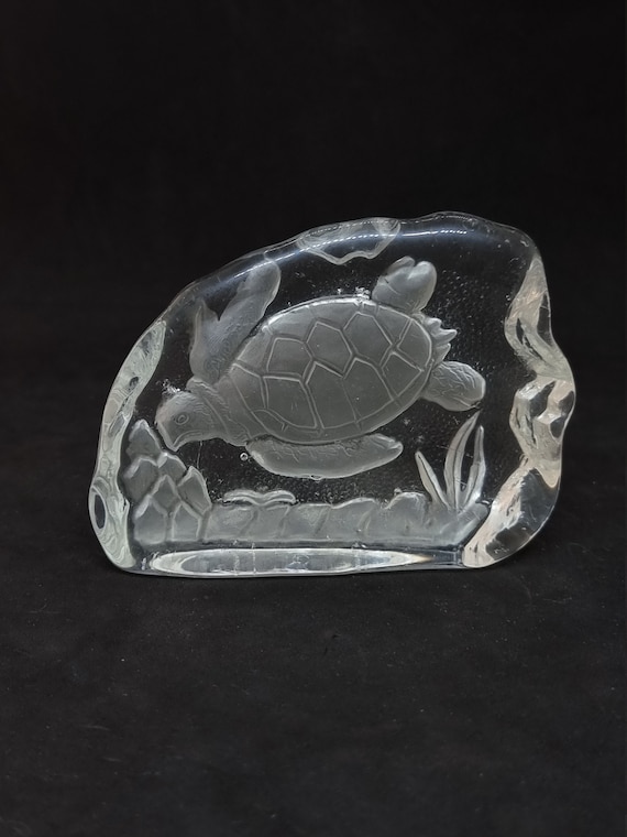 Vintage glass "Turtle" paperweight | Made in Sweden |