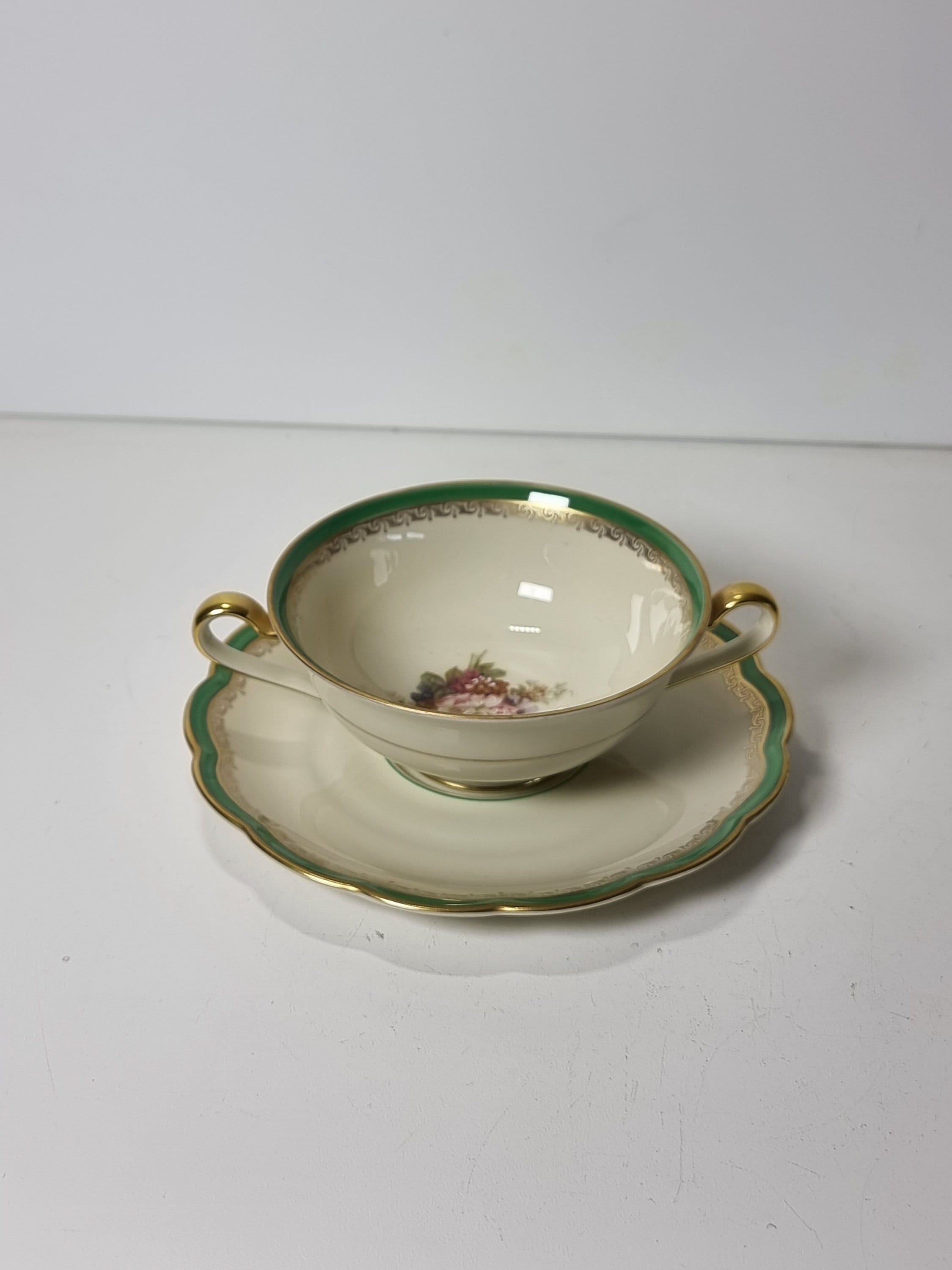 Teiera con Tazza e Piattino - L'Angolo delle Meraviglie