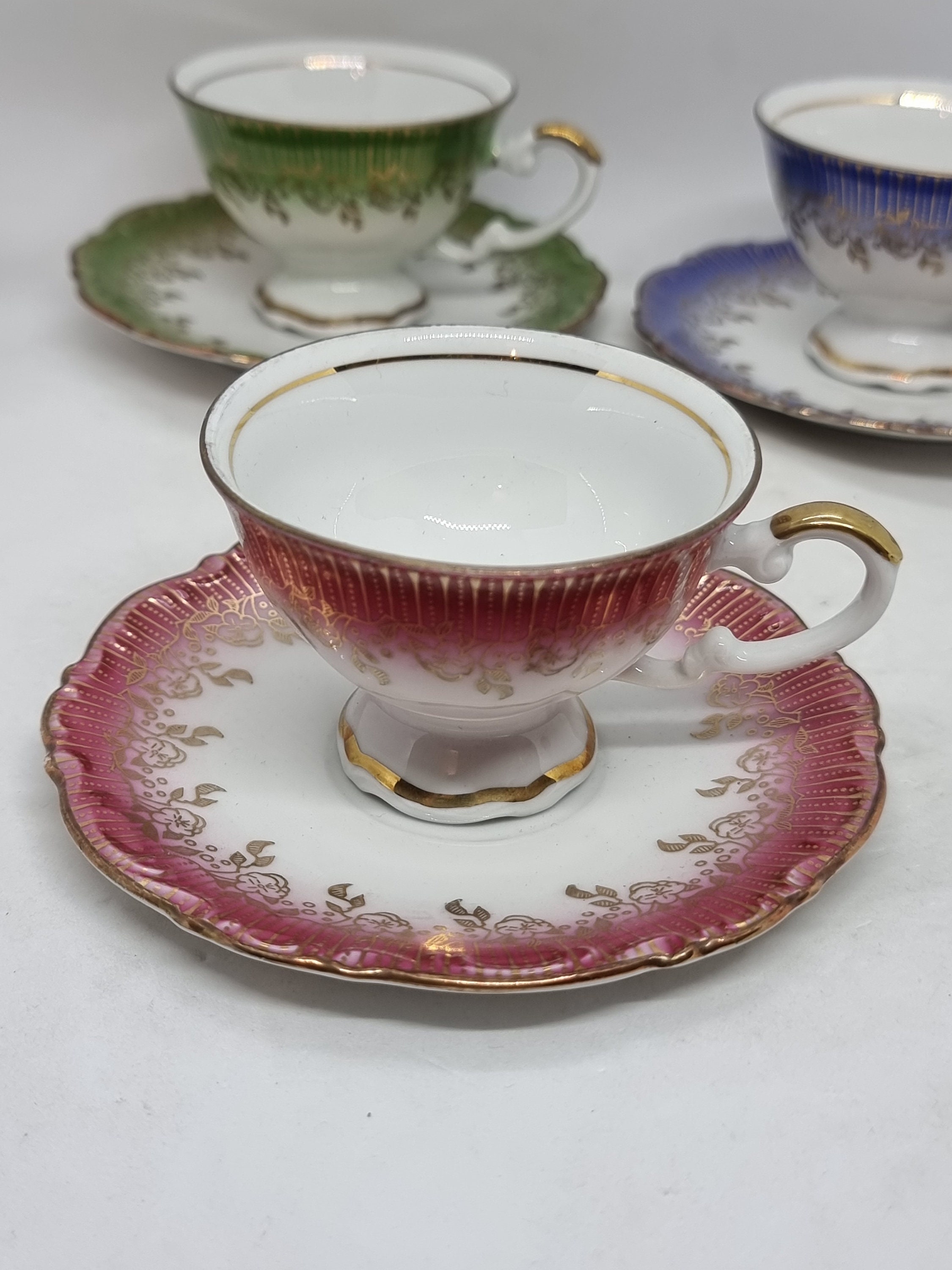 ヴィンテージ「MITTERTEICH BAVARIA」磁器ティーカップとソーサー 
